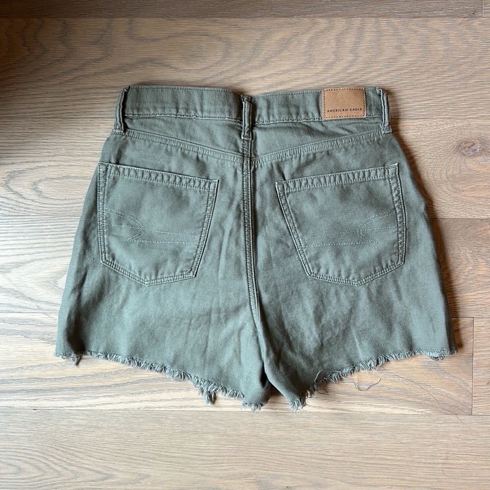 AE High Rise “Mom” Short w/ Rips - Picture 2 of 7